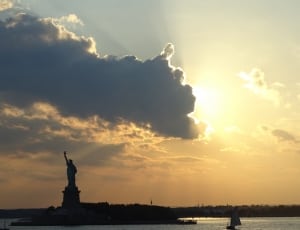 statue of liberty thumbnail