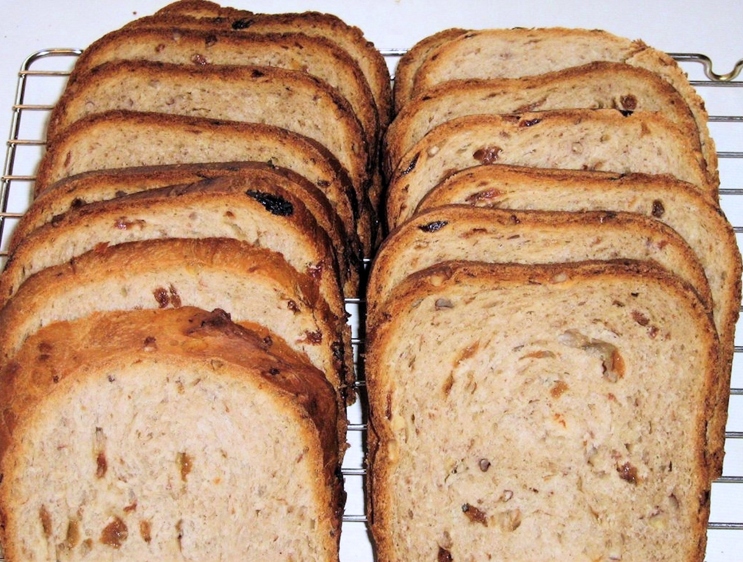 sliced loaf breads