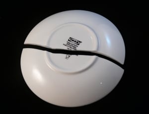 white ceramic ikea round plate thumbnail