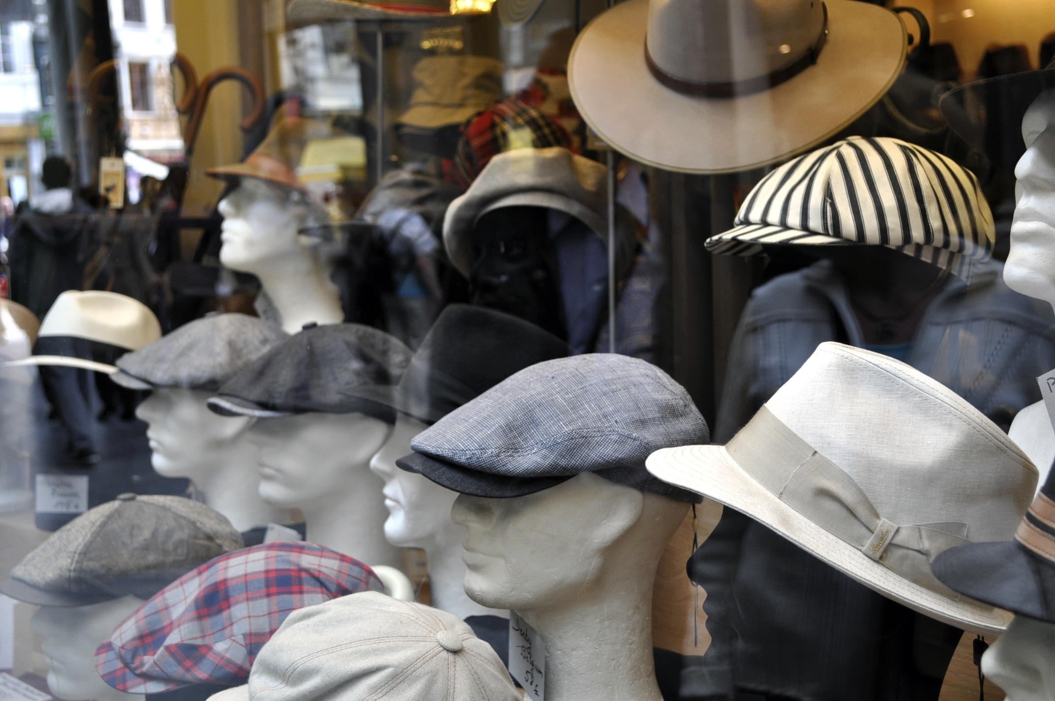 men's assorted hat lot