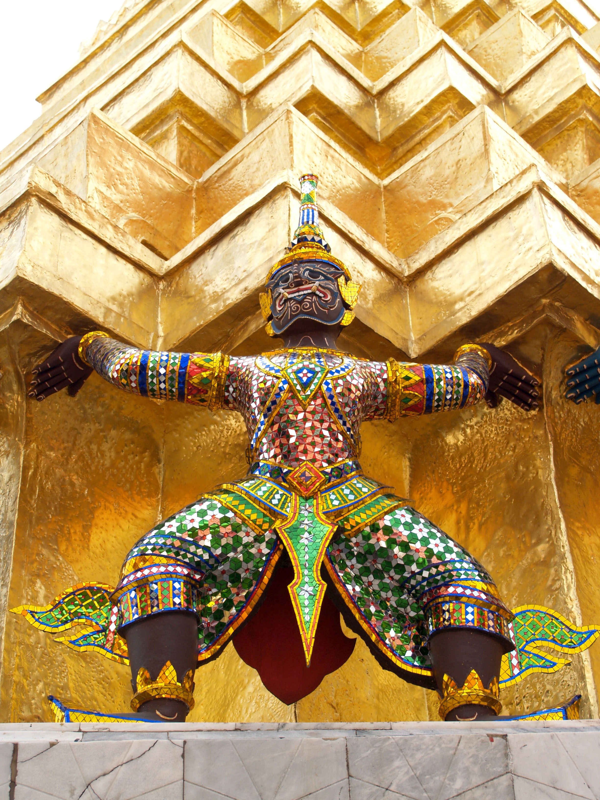 hindu god statuette