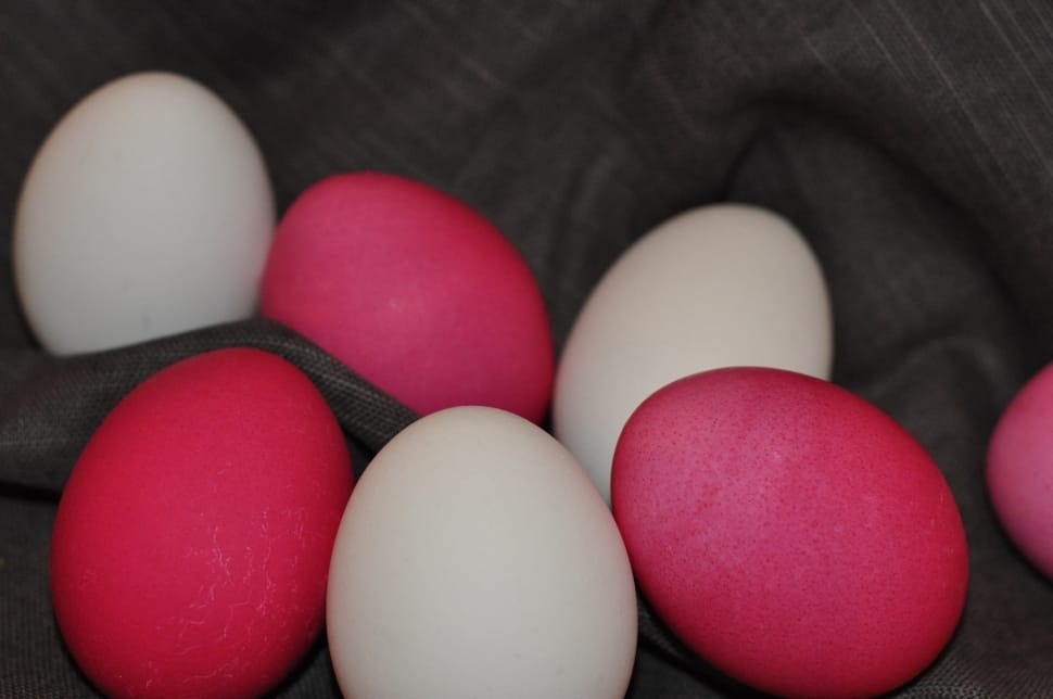 7 red and white raw eggs preview