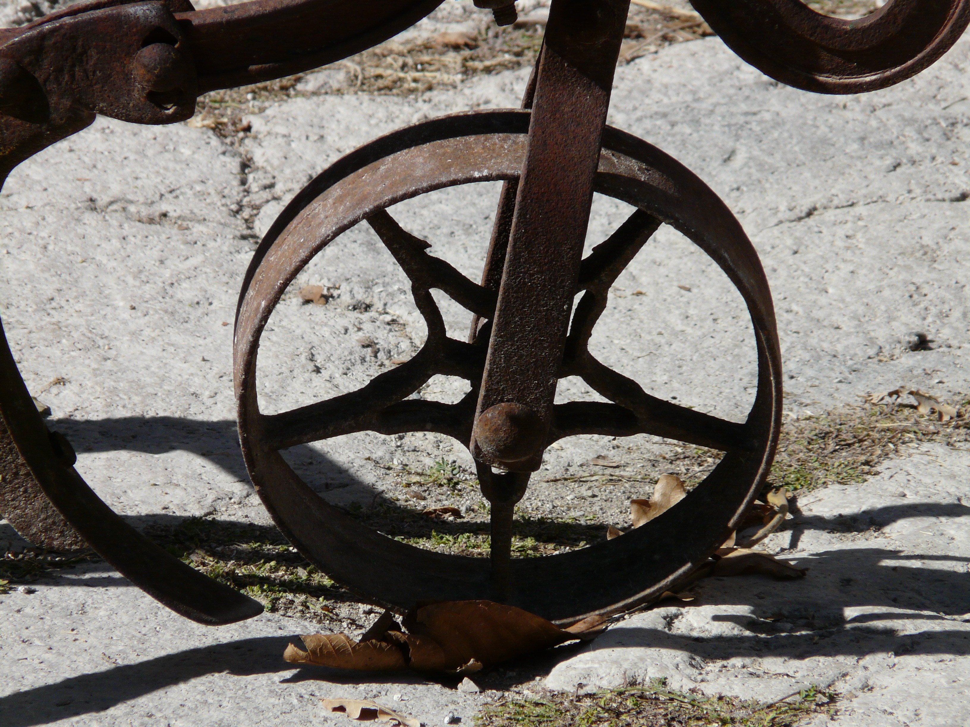brass metal wheels