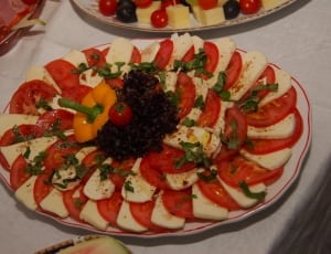 sliced tomato and white cheese platter thumbnail