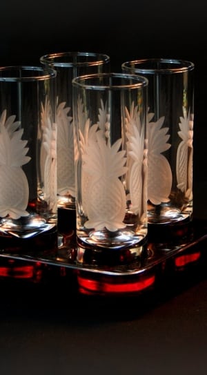 4 clear pineapple etched drinking glasses thumbnail