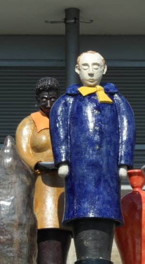 man and woman ceramic figurine thumbnail