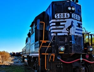 black 5086 train thumbnail