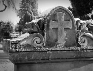 gray tombstone thumbnail