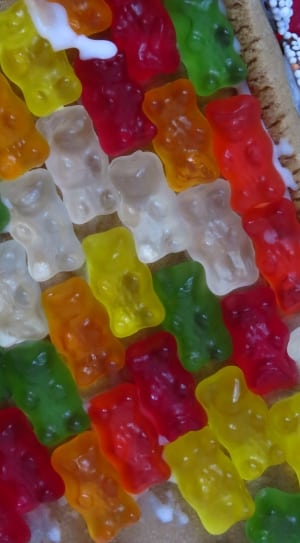 gummy bears thumbnail