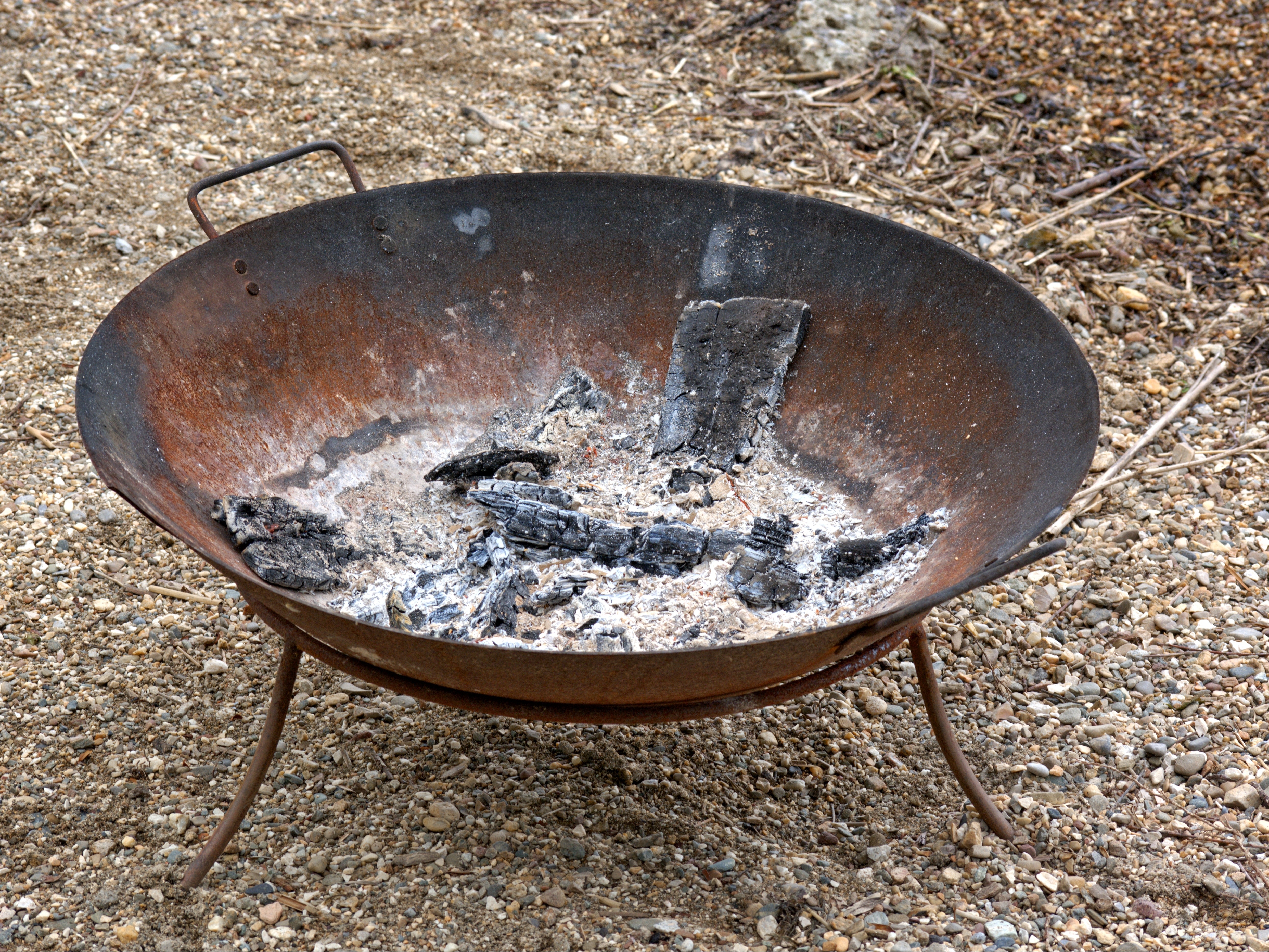 brown fire pit