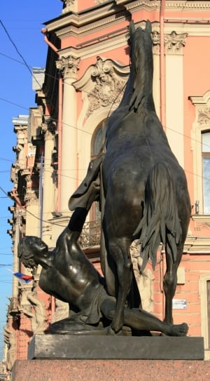 man riding black horse statue free image | Peakpx