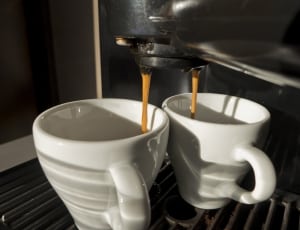 2 ceramic mugs thumbnail