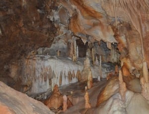stalagmite formation thumbnail