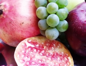 apple, grapes, onion and mango steen thumbnail