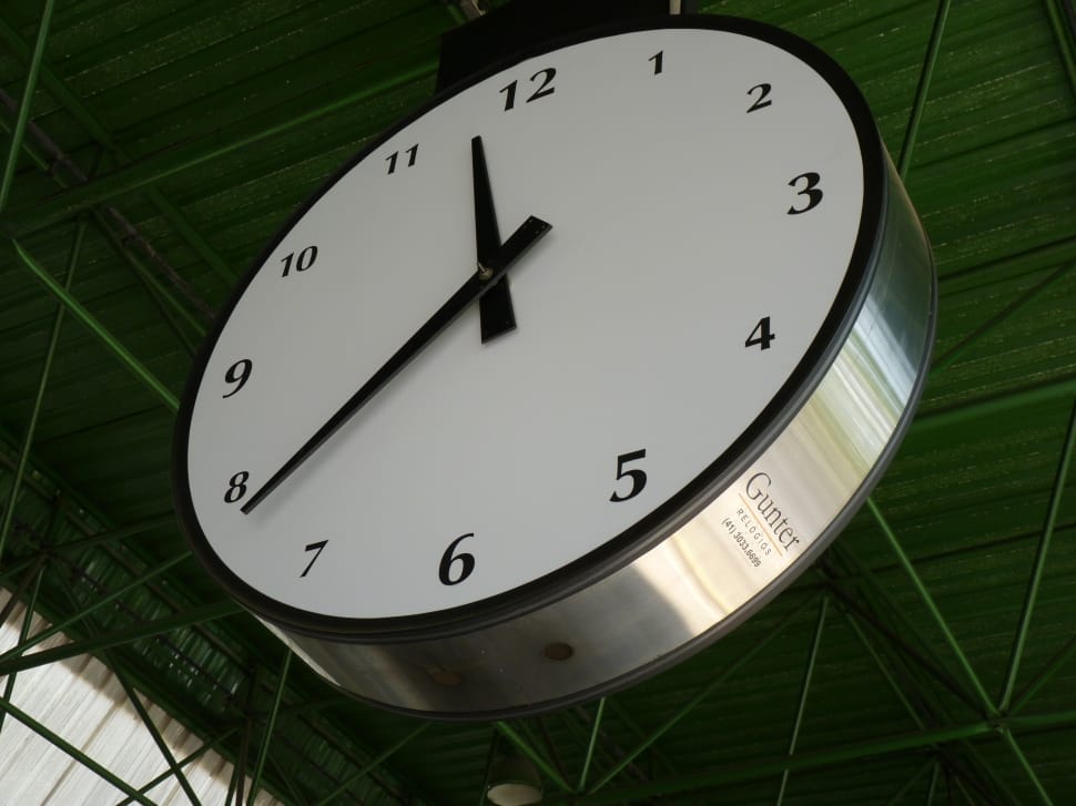 stainless steel analog clock preview