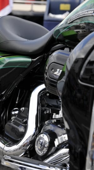 green harley davidson motorycle thumbnail