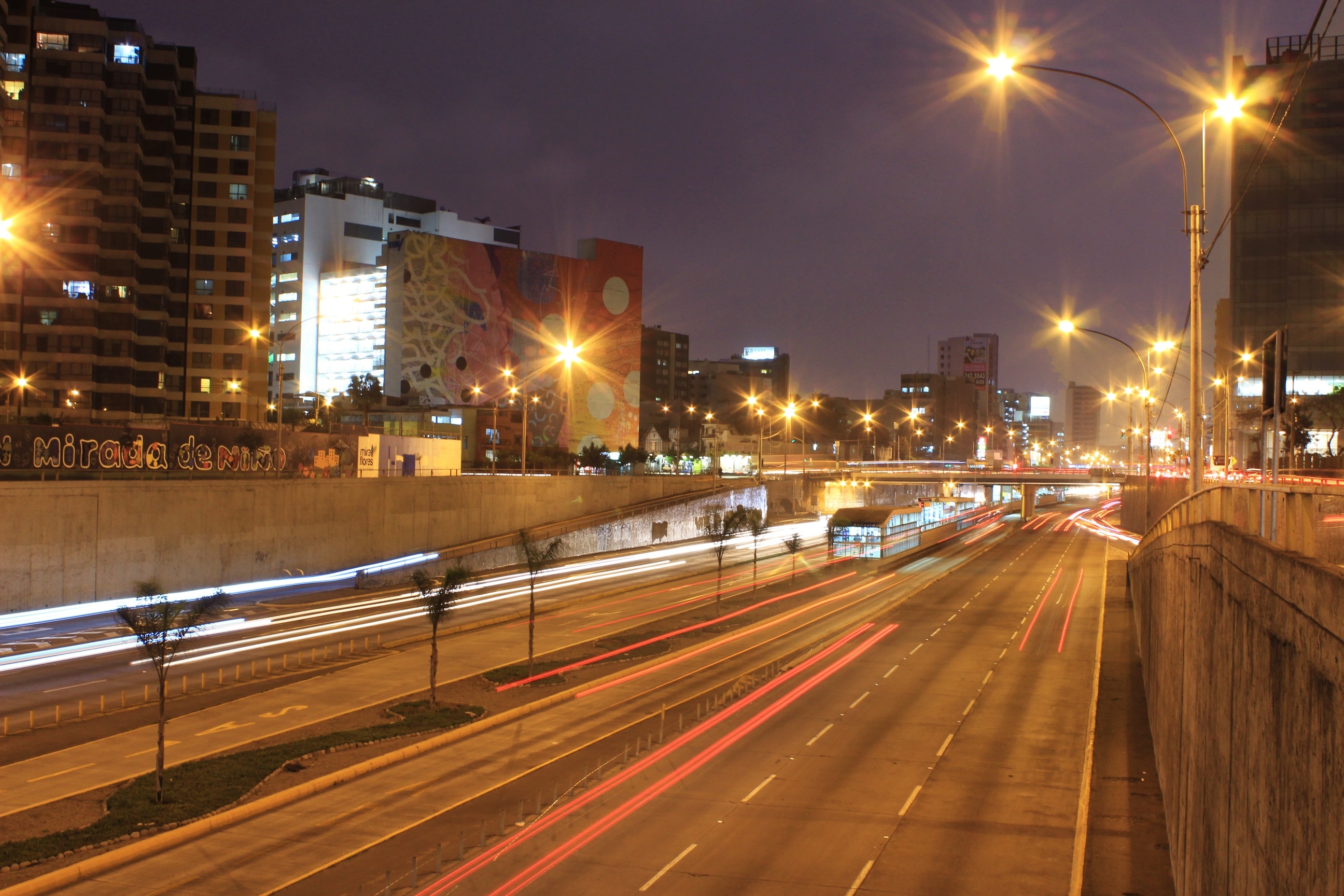 timelapse photography of road in cityscape