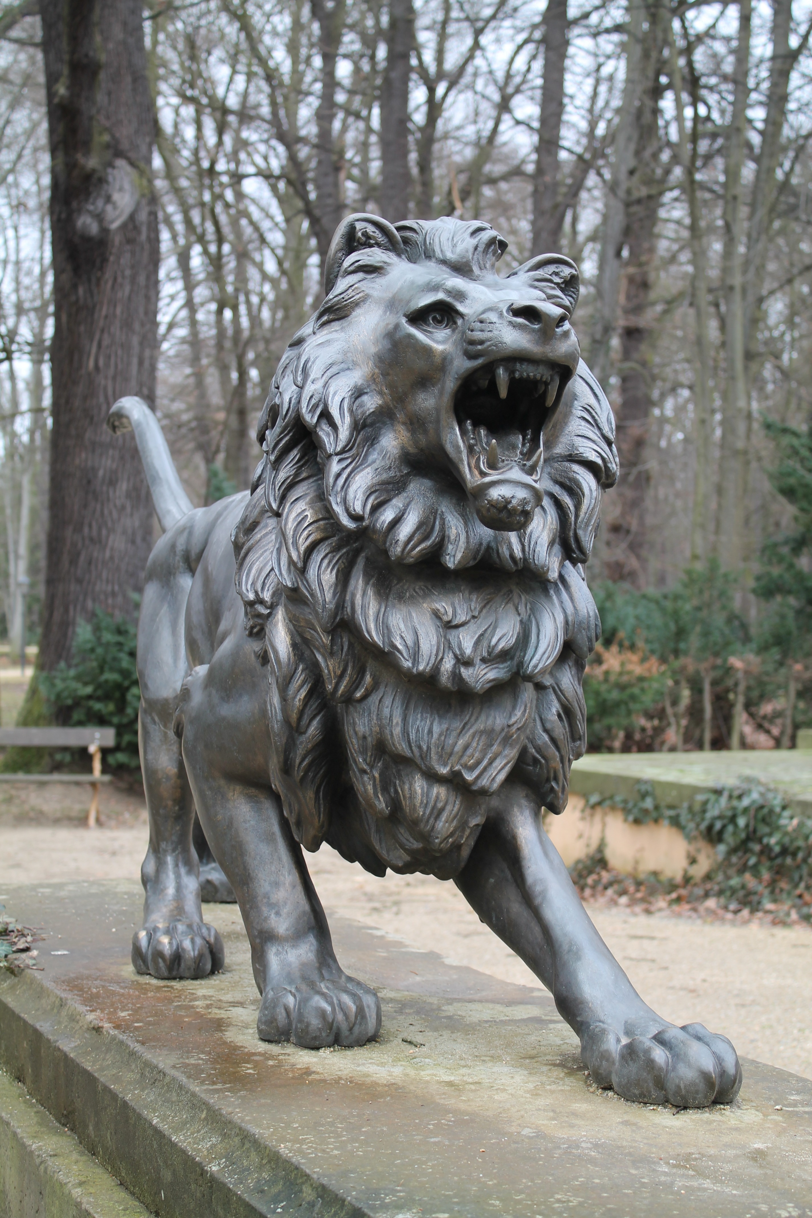 grey lion statuette