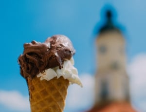 vanilla and chocolate ice cream in cone thumbnail