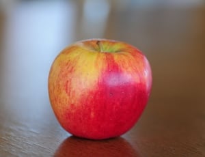 red and yellow apple fruit thumbnail