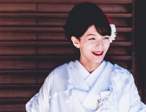 closeup photography of woman in white kimono thumbnail