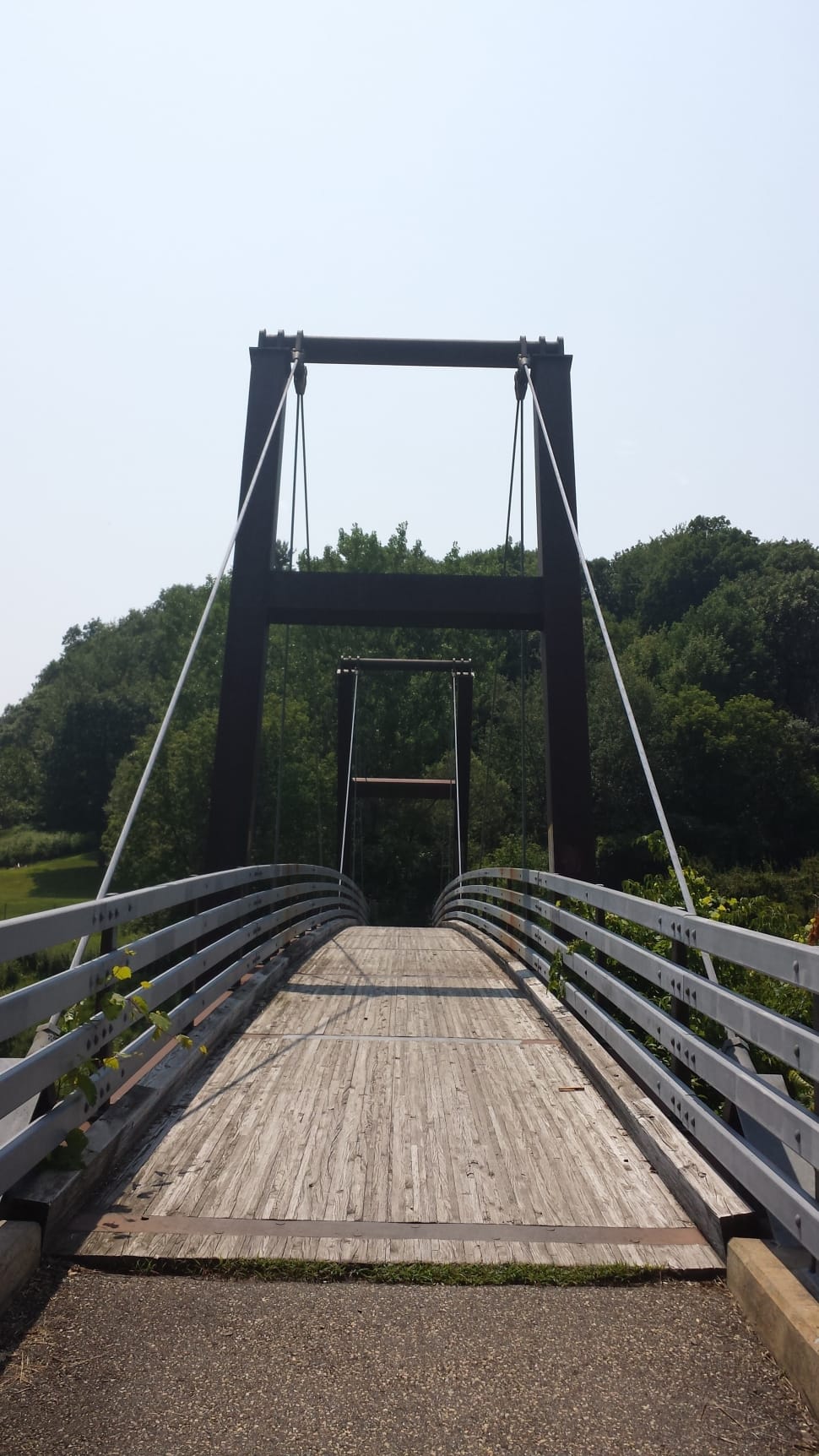 brown and gray suspension bridge preview