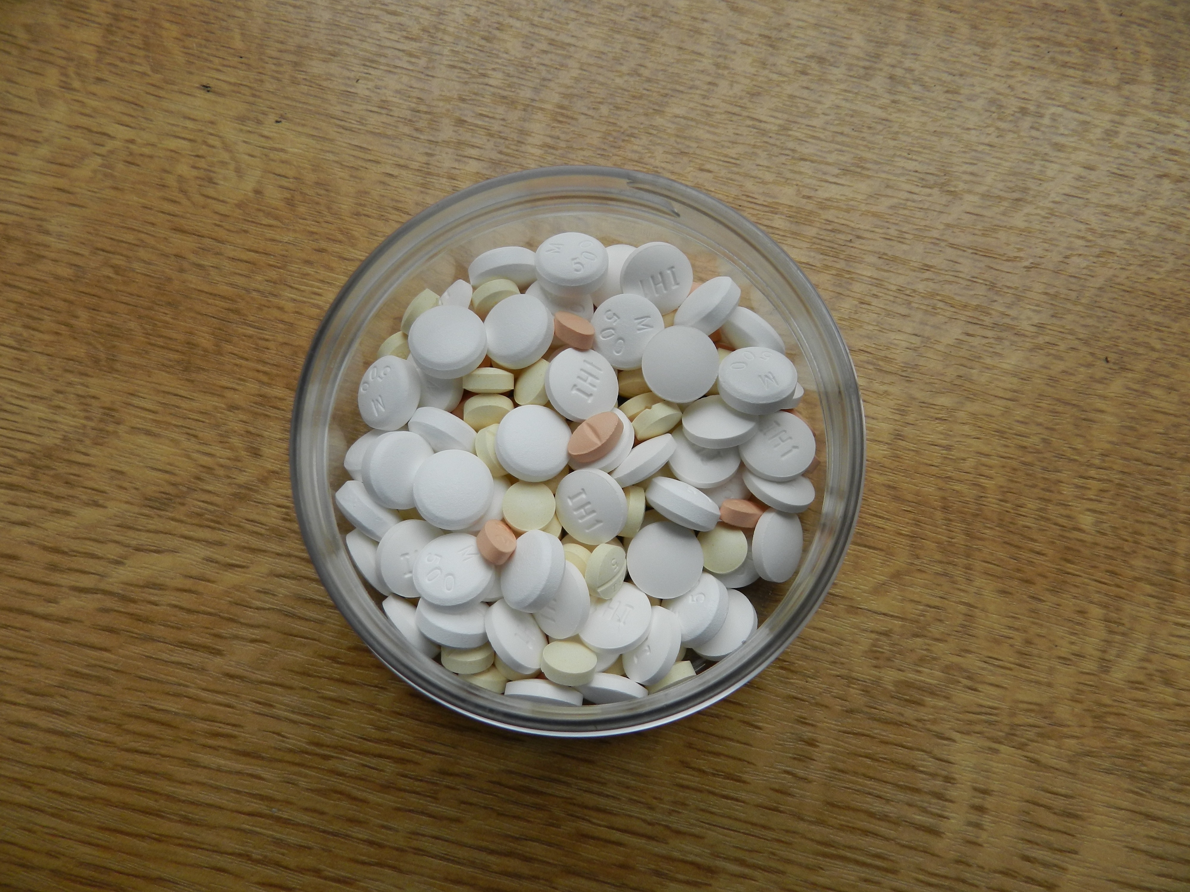 assorted round medical tablet