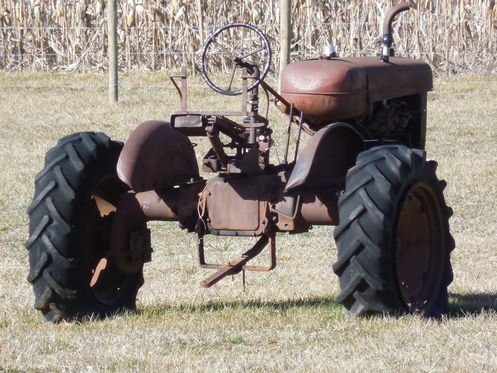 brown tractor preview
