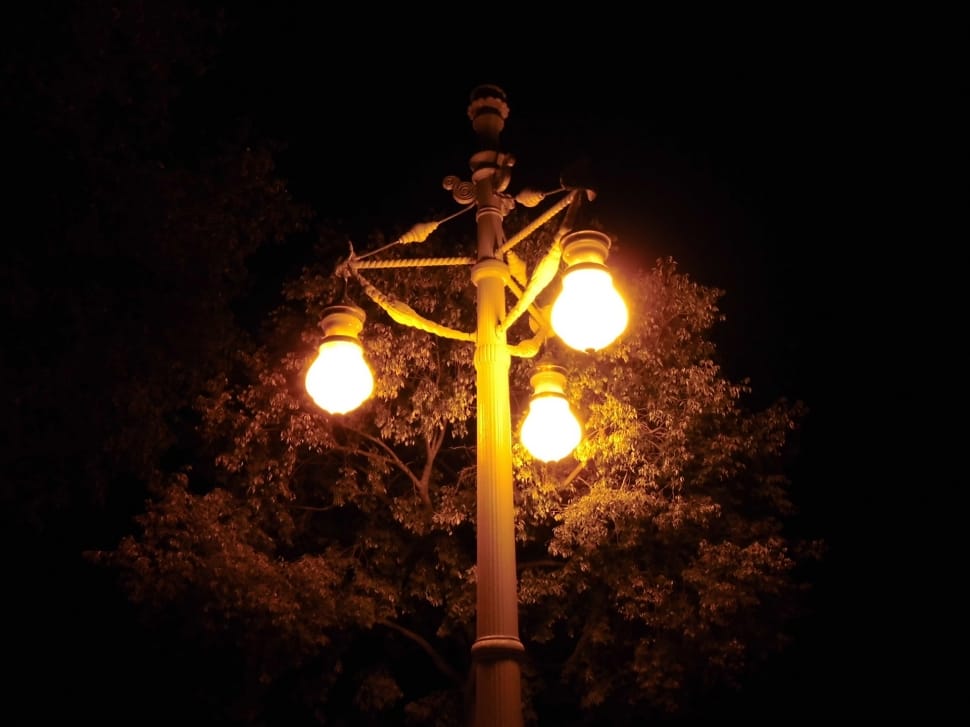 white 3 arm lamp post preview
