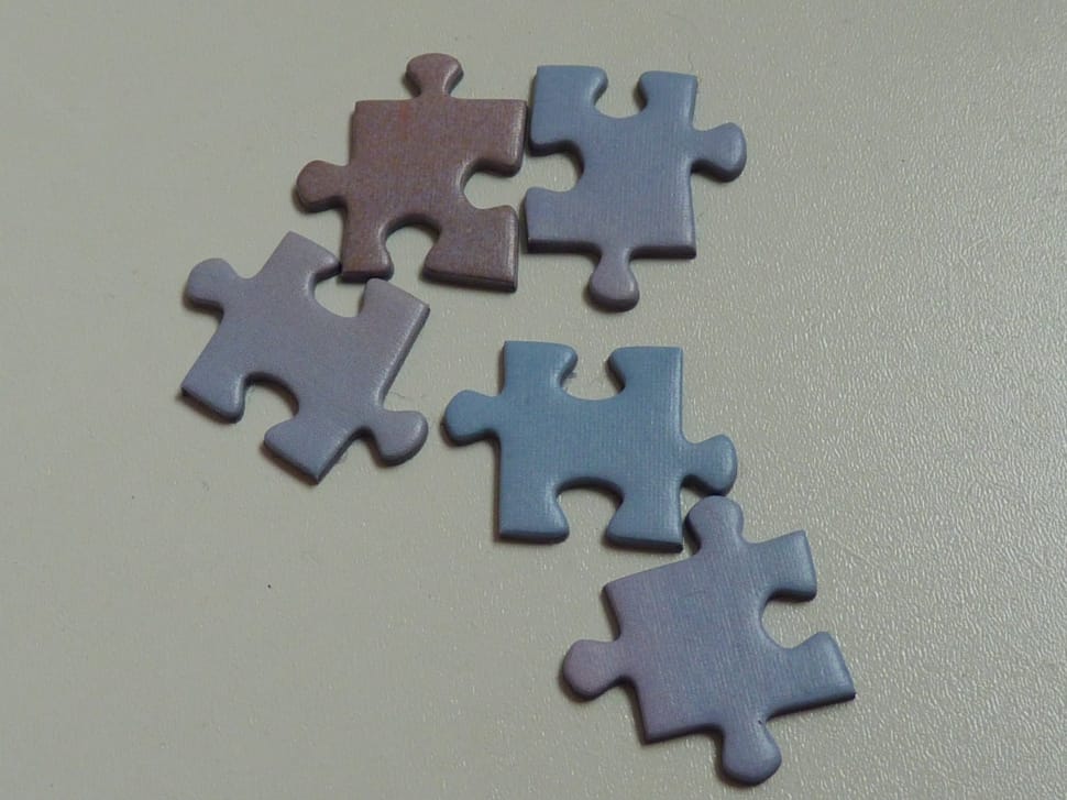 purple and grey 5 piece jigsaw puzzle preview