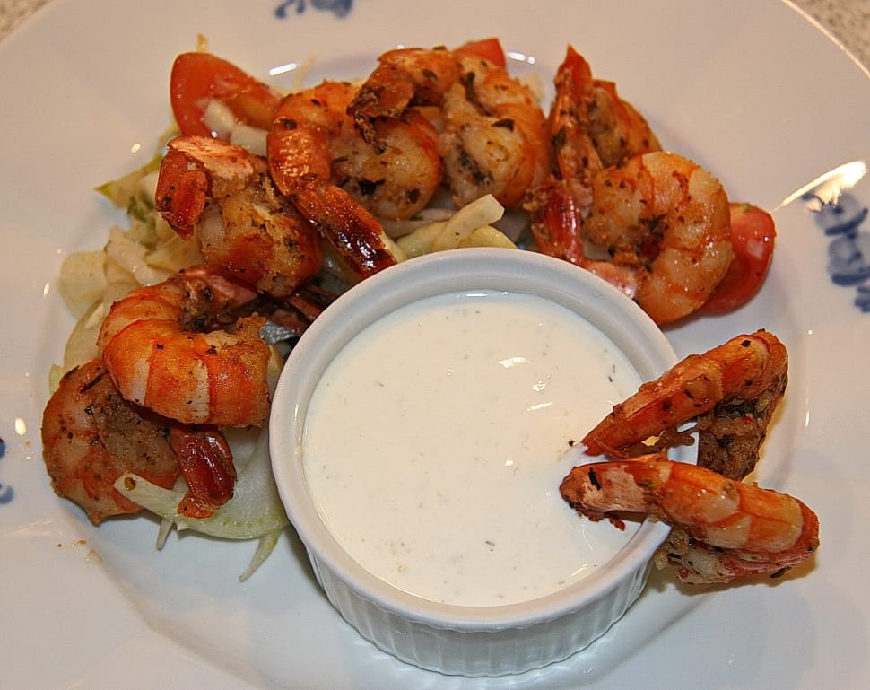 fried shrimp with white sauce preview