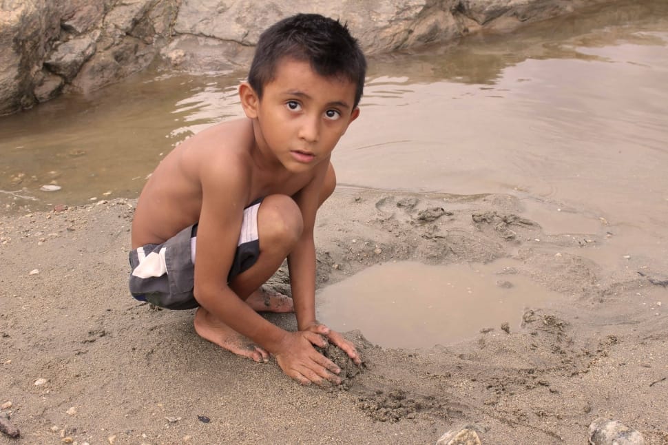 boy's black and white shorts free image | Peakpx