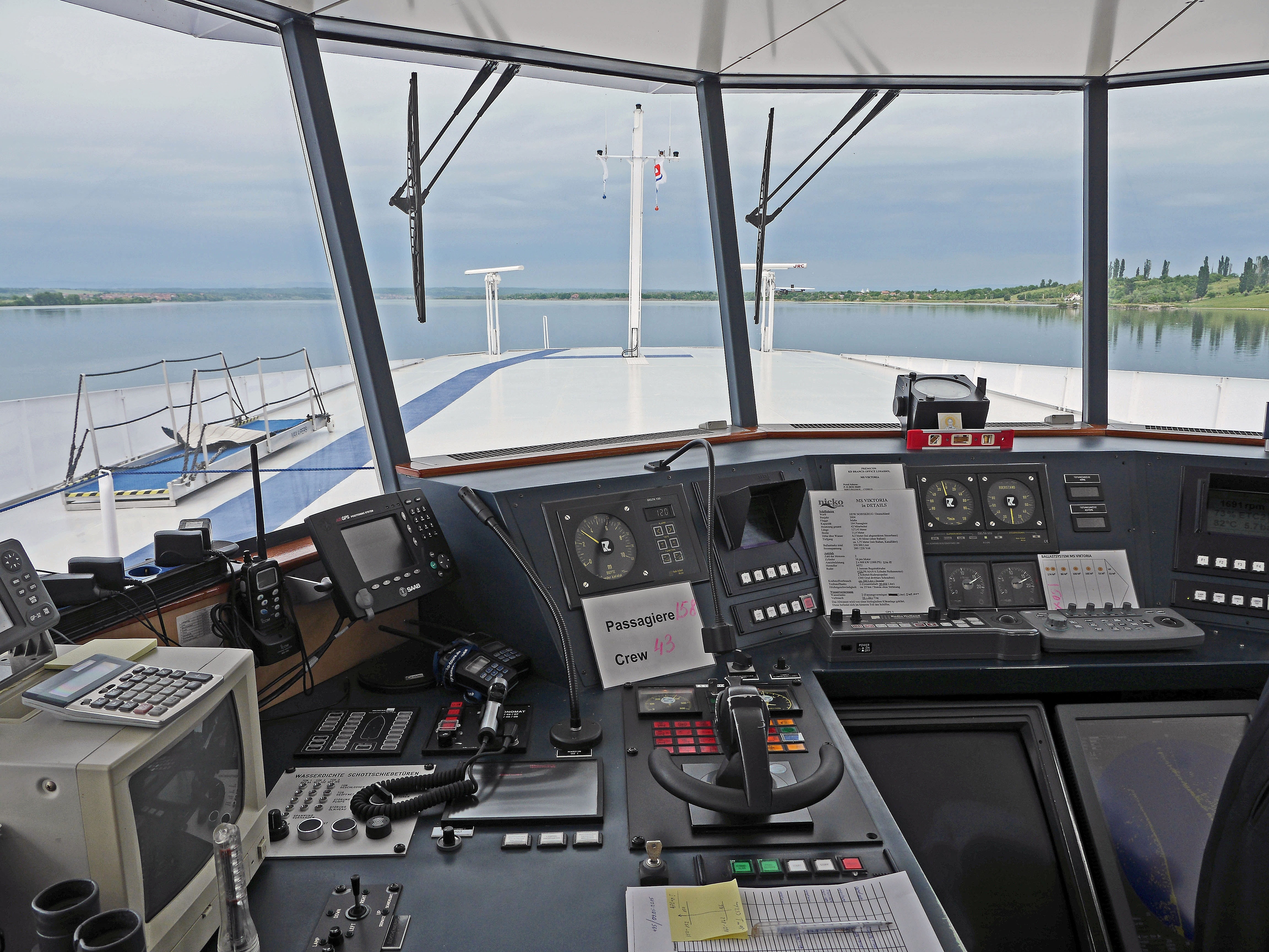 yacht navigation system