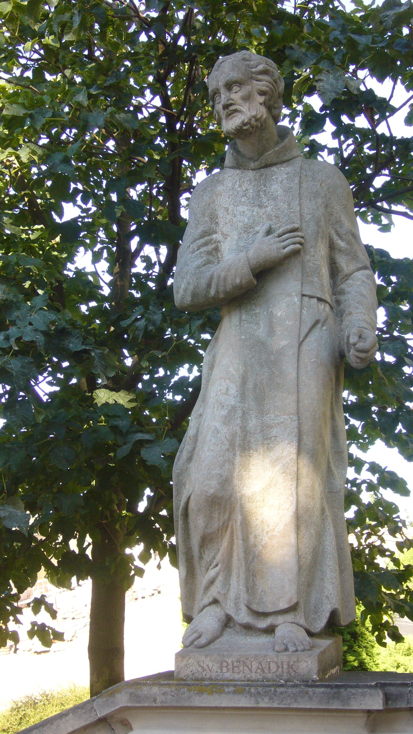 Sv. Benadik statuette