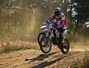 white and red dirt bike thumbnail