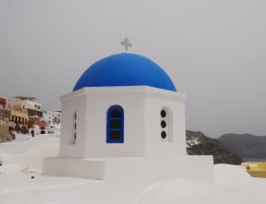 white and blue chapel thumbnail
