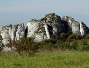gray rock formation thumbnail