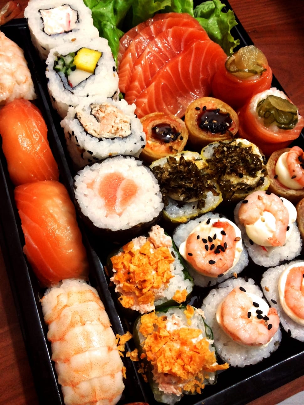 sushi, sashimi and california maki preview
