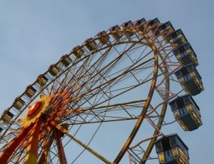 red and brown ferris wheel thumbnail