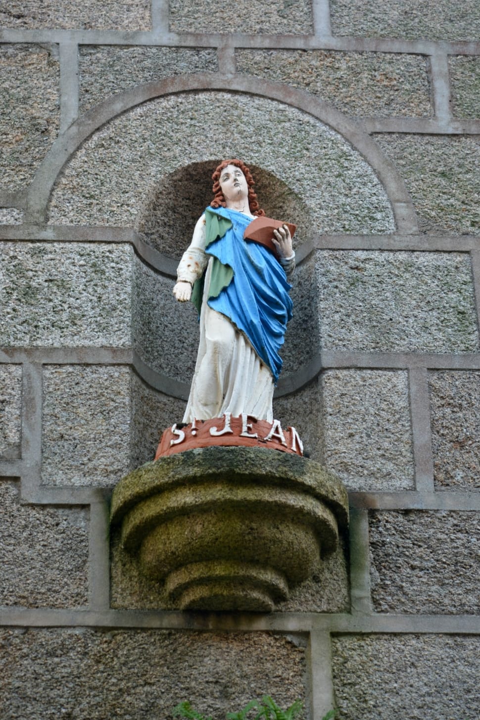 St Jean statue during daytime preview