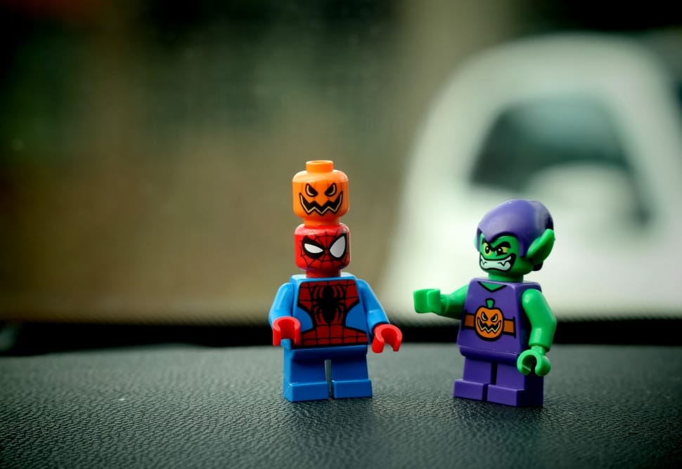 spiderman and green goblin lego minifig preview