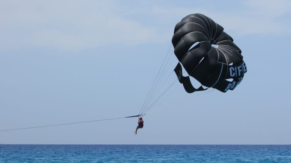 black parachute preview