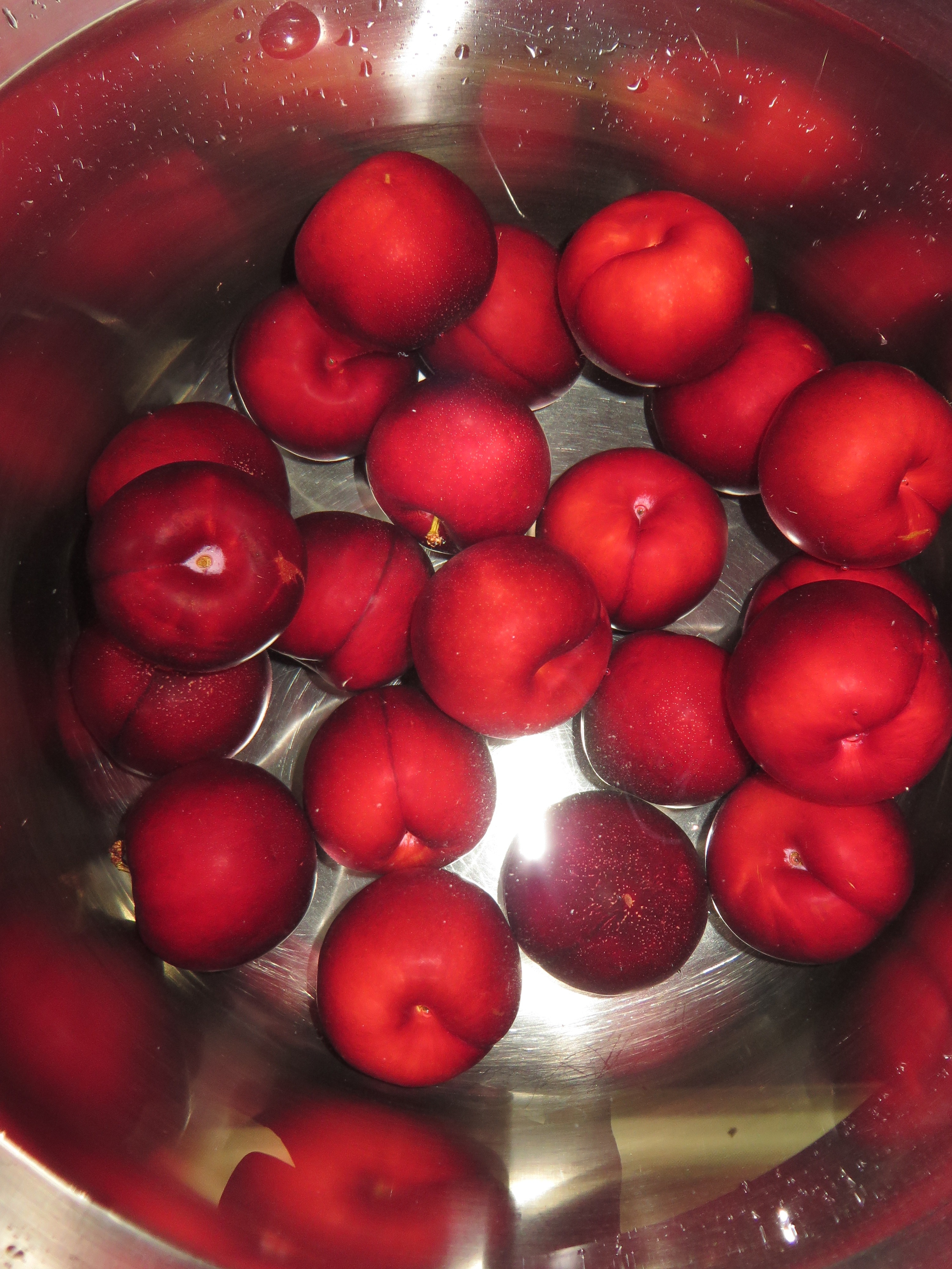 red round fruits lot