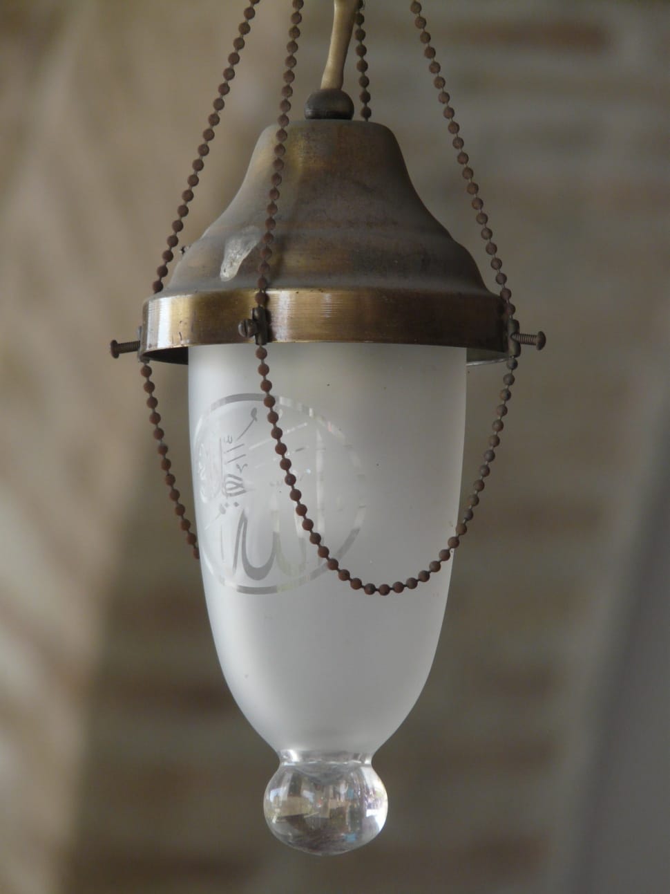 white and gold pendant lamp preview