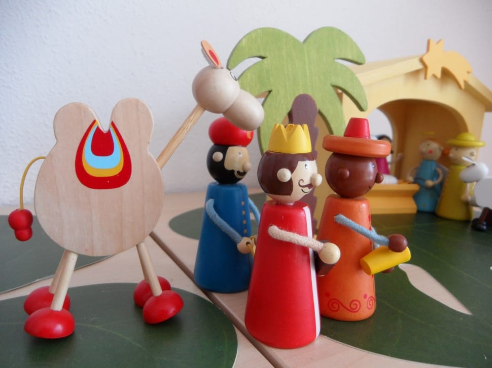 wooden nativity set preview