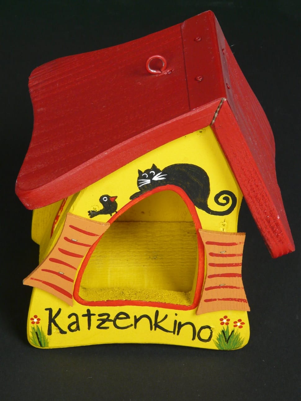 yellow and red wooden pet kennel preview