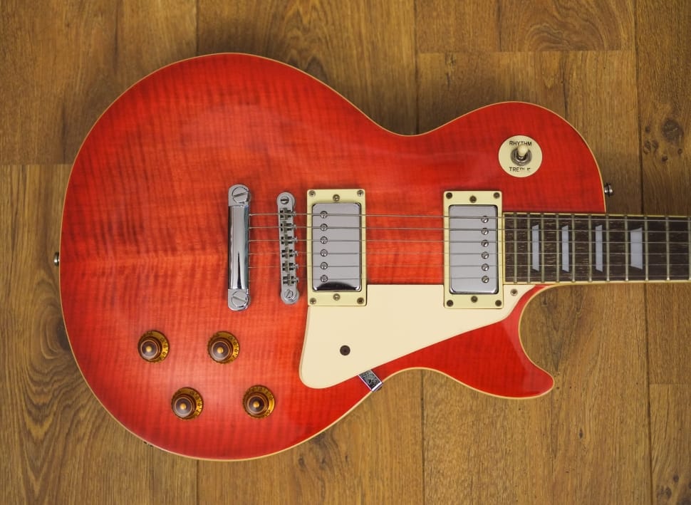red electric guitar preview