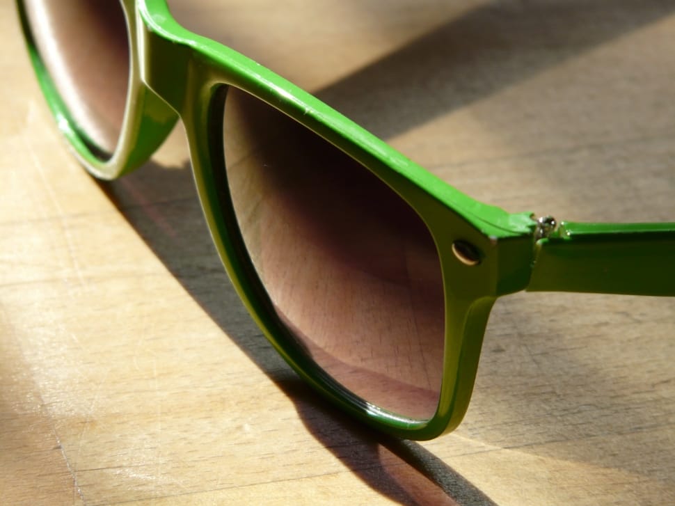 green frame wayfarer sunglasses preview