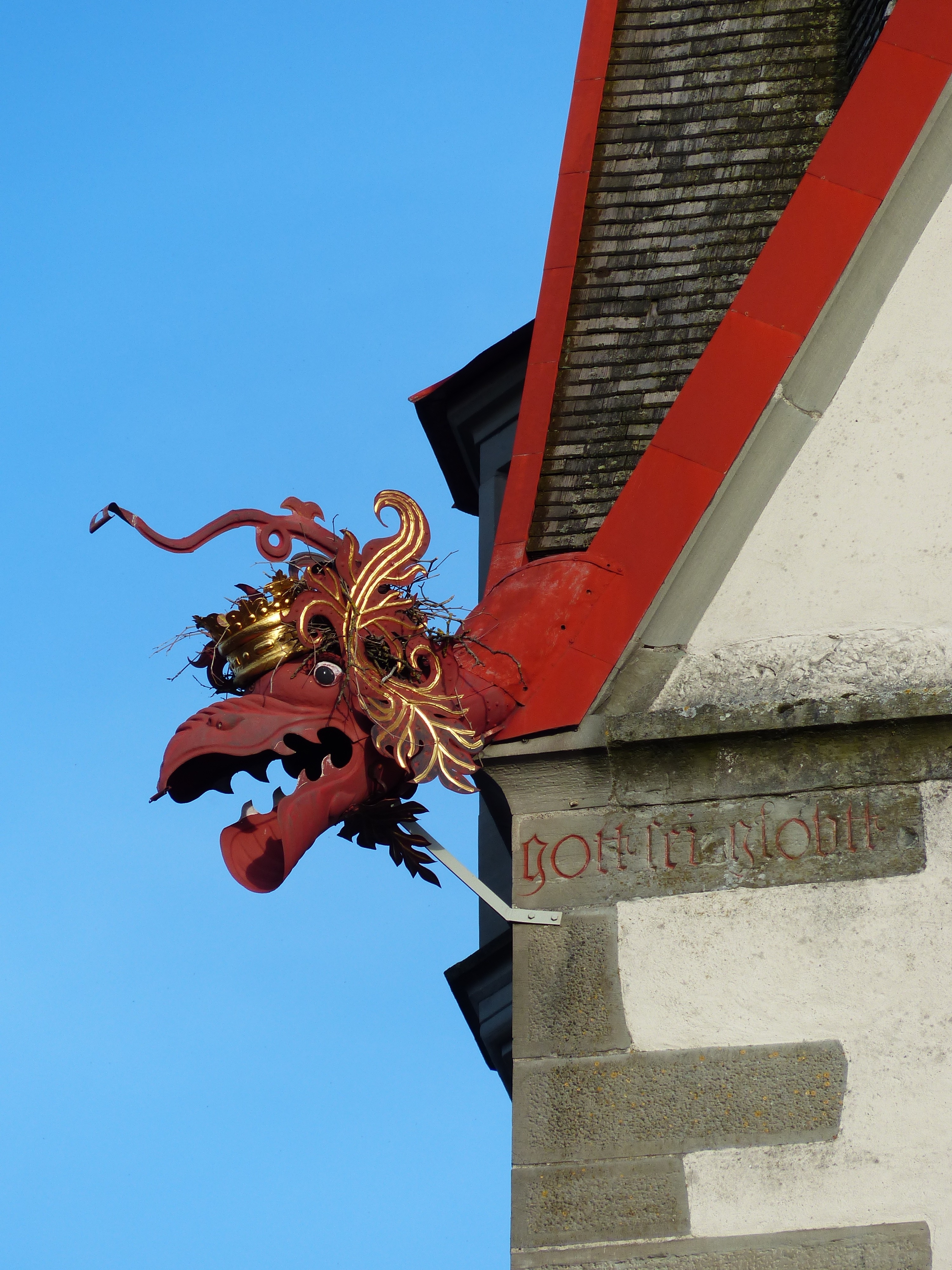 red dragon roof