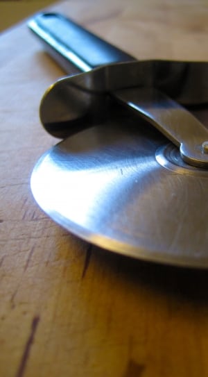 stainless steel pizza cutter thumbnail